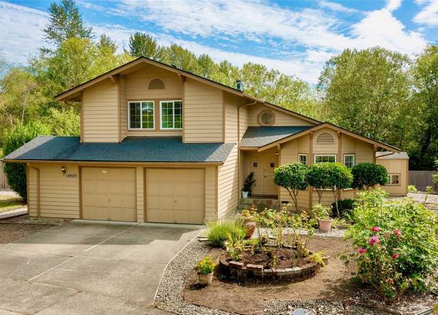 Property at 14903 NE 9th Pl, Bellevue, WA 98007, 4 beds, 4.5 baths