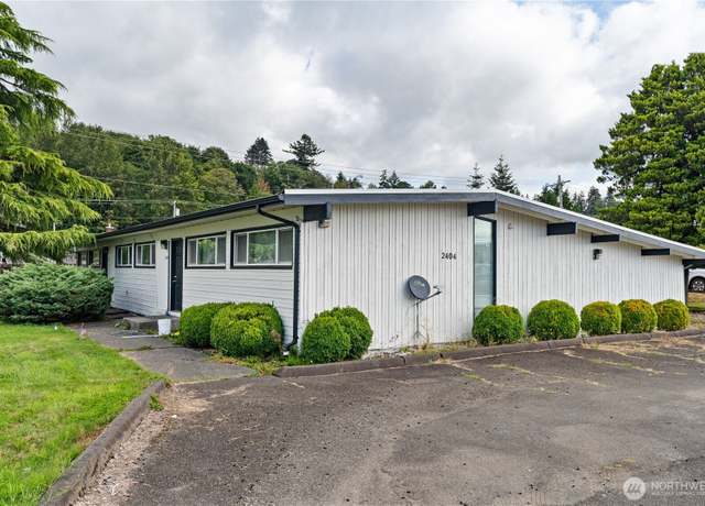 Property at 2404 Sumner Ave, Aberdeen, WA 98520, 4 beds, 2 baths