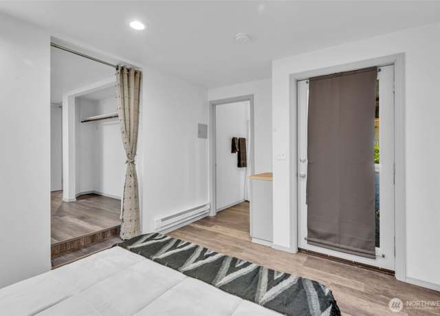 Property at 9480 Olson Pl SW Unit B, Seattle, WA 98106, 2 beds, 2 baths