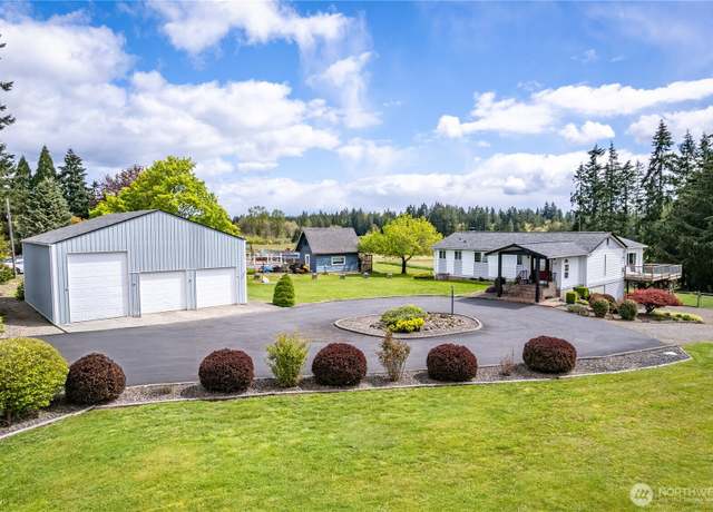 Property at 220 Plomondon Rd, Toledo, WA 98591, 3 beds, 3 baths
