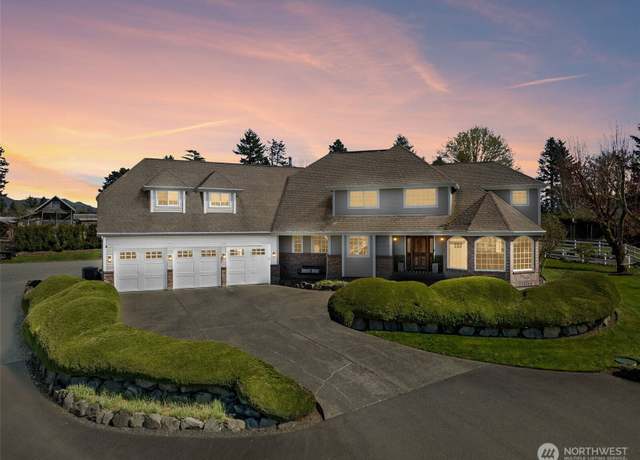 Property at 44704 228th Ave SE, Enumclaw, WA 98022, 4 beds, 3 baths