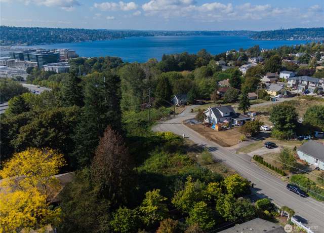 Property at 1833 NE 12th St, Renton, WA 98056