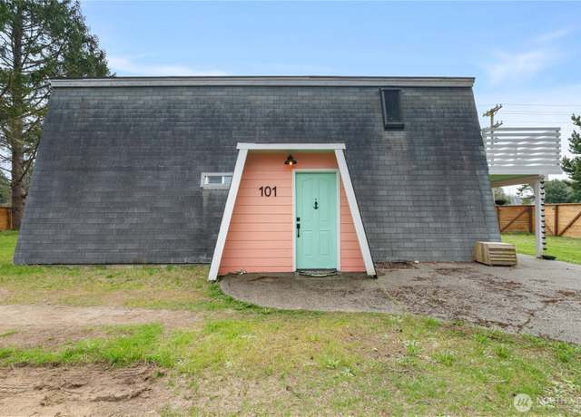 Property at 101 N Oar Loop NW, Ocean Shores, WA 98569, 3 beds, 2 baths