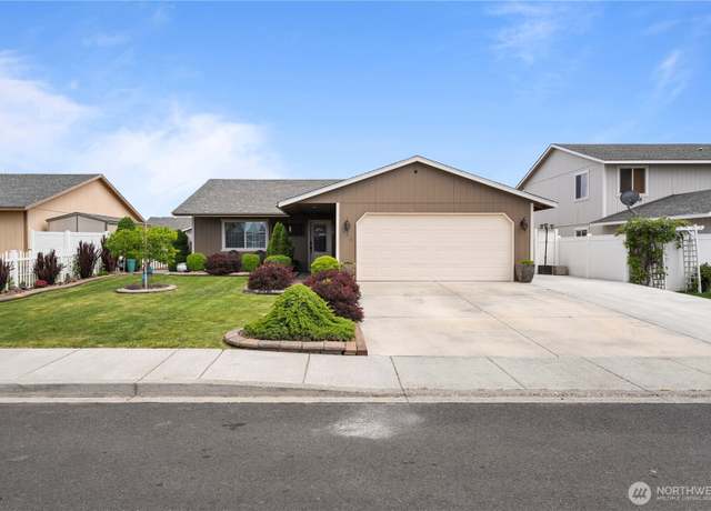 Property at 985 S 10th Ave, Othello, WA 99344, 3 beds, 2 baths