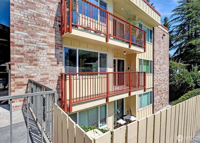 Property at 330 Elm St #201, Everett, WA 98203, 3 beds, 2 baths