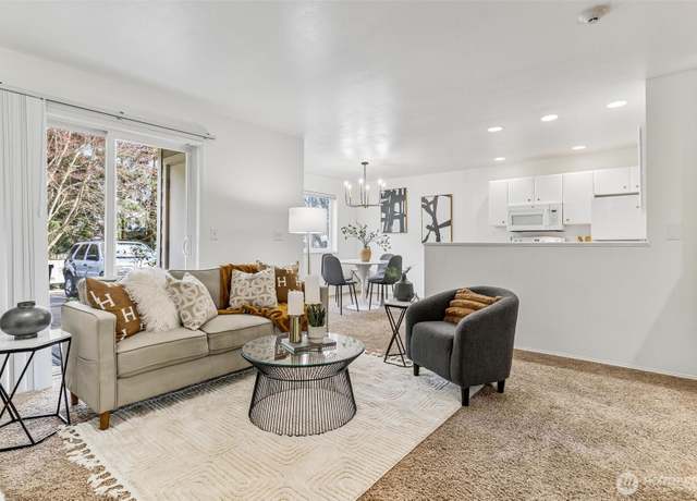 Property at 6525 200th St SW #101, Lynnwood, WA 98036, 2 beds, 2 baths