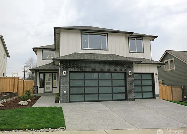 Property at 725 Covington Ave, Snohomish, WA 98290, 5 beds, 3 baths