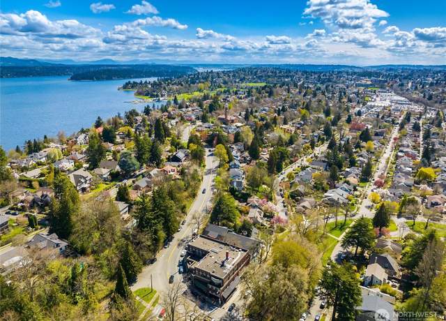 Property at 2809 1/2 Mount Rainier Dr S #4, Seattle, WA 98144, 1 bed, 1 bath