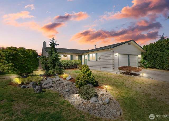 Property at 2003 S 301st Pl, Federal Way, WA 98003, 3 beds, 2 baths