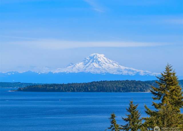 Property at 6715 NE Dapple Ct, Bainbridge Island, WA 98110, 3 beds, 2.5 baths