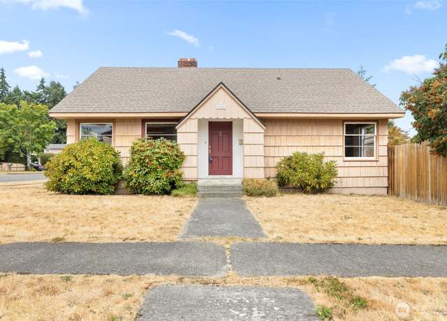Property at 922 S Cedar St, Port Angeles, WA 98362, 4 beds, 1.5 baths