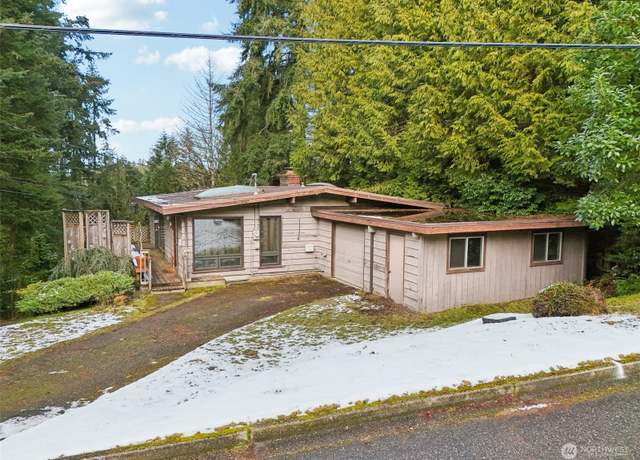 Property at 14034 SE 37th St, Bellevue, WA 98006, 4 beds, 2 baths