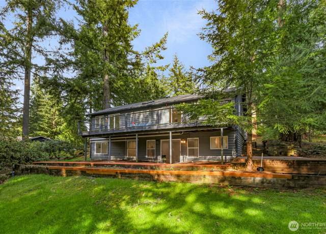 Property at 19 Fairway Ln, Bellingham, WA 98229, 4 beds, 3 baths