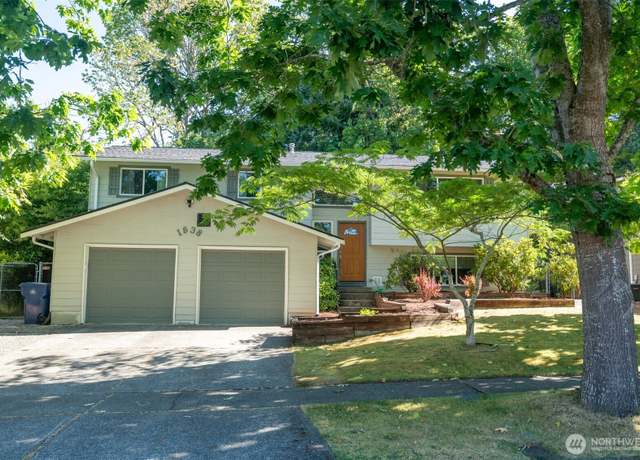 Property at 1638 Index Ave SE, Renton, WA 98058, 3 beds, 3 baths