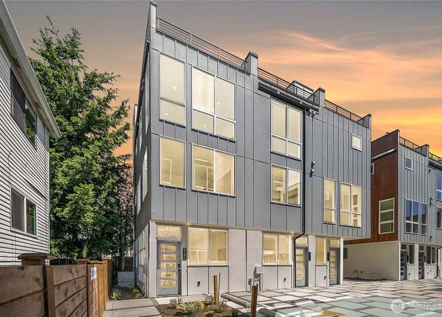 Property at 822 B NW 52nd St, Seattle, WA 98107, 2 beds, 2 baths