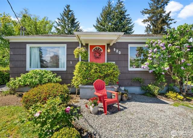 Property at 920 S Madison St, Tacoma, WA 98405, 2 beds, 1 bath
