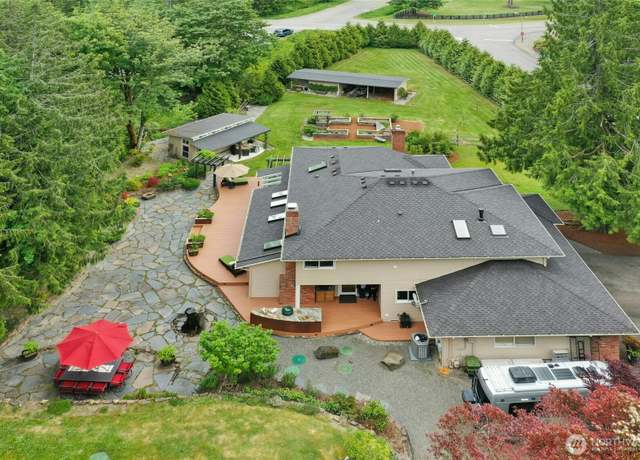 Property at 18334 NE 146th Way, Woodinville, WA 98072, 4 beds, 2.5 baths