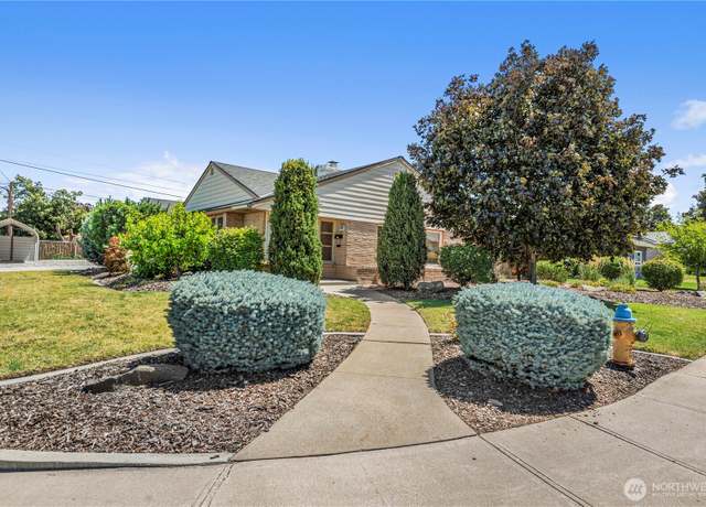 Property at 1101 Fuller St, Wenatchee, WA 98801, 6 beds, 2 baths