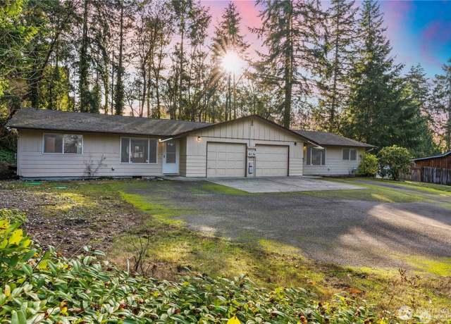 Property at 5116 54th St W, University Place, WA 98467, 4 beds, 3 baths