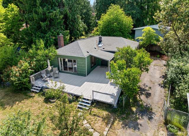 Property at 17633 10th Ave NE, Shoreline, WA 98155, 3 beds, 1 bath