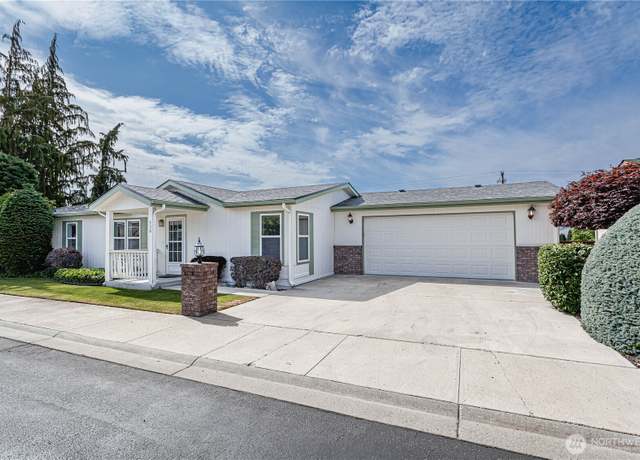 Property at 530 Sunday Dr, East Wenatchee, WA 98802, 3 beds, 2 baths