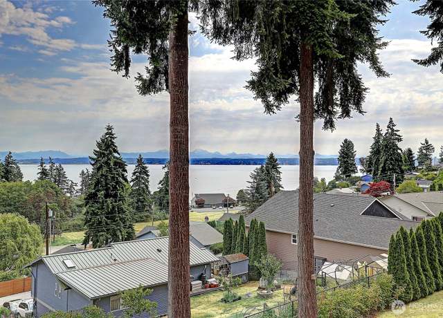Property at 1237 SE Camano Dr, Camano Island, WA 98282, 3 beds, 3 baths