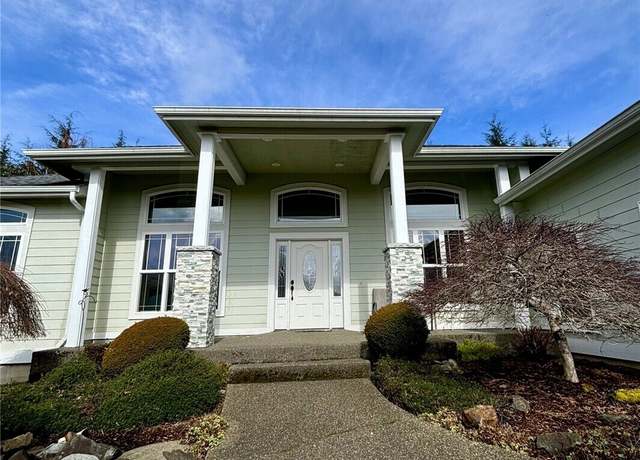 Property at 50 Holbrook Ln, Aberdeen, WA 98520, 3 beds, 3 baths