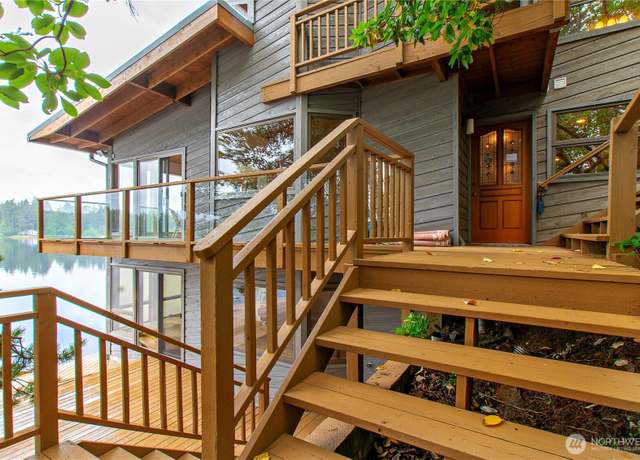 Property at 6511 27th Ln SE, Lacey, WA 98503, 3 beds, 4 baths