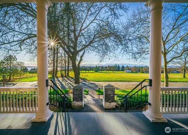 Property at 4200 Washington Ave W, Seattle, WA 98199, 6 beds, 4.5 baths