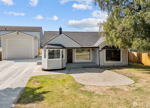 Property at 417 N Anacortes St, Burlington, WA 98233, 3 beds, 2 baths