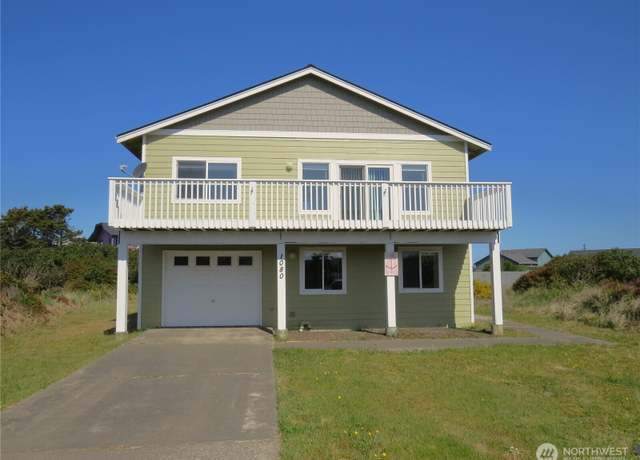 Property at 1080 Greenview Ct SW, Ocean Shores, WA 98569, 3 beds, 2 baths