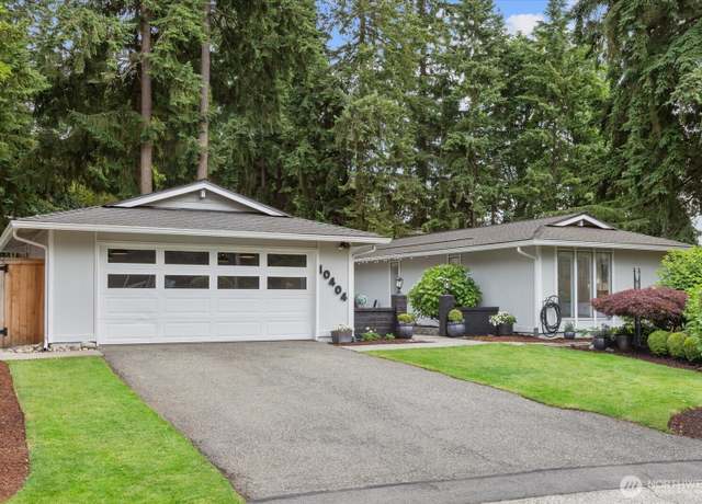 Property at 10404 165th Pl NE, Redmond, WA 98052, 3 beds, 2.5 baths