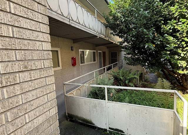 Property at 3845 34th Ave W, Seattle, WA 98199, 6 beds, 6 baths