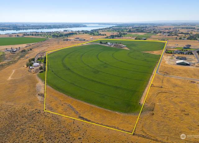 Property at 5130 Road F NE, Moses Lake, WA 98837, 3 beds, 1 bath