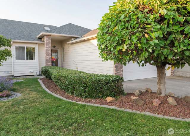 Property at 1222 Lancer Dr, Walla Walla, WA 99362, 3 beds, 3 baths