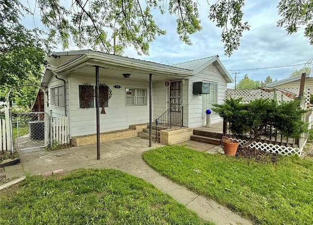 Property at 318 Birch St S, Omak, WA 98841, 2 beds, 2 baths