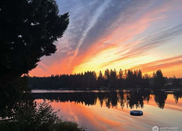 Property at 900 E Benson Lake Dr, Grapeview, WA 98546, 3 beds, 2.5 baths
