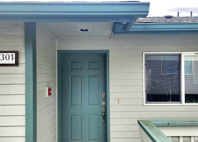 Property at 485 SW Bayshore Dr Unit C301, Oak Harbor, WA 98277, 3 beds, 2 baths
