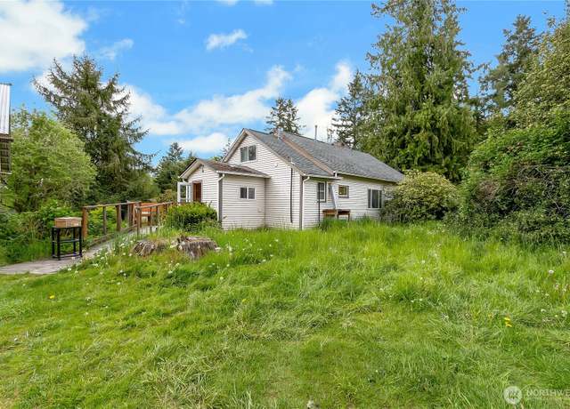 Property at 22410 126th Ave E, Graham, WA 98338, 3 beds, 1 bath