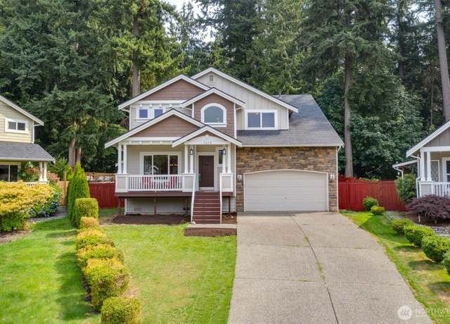 Property at 7610 50th Pl NE, Marysville, WA 98270, 4 beds, 2.5 baths