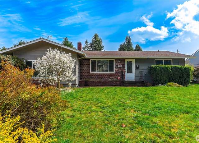 Property at 2125 N Highland St, Tacoma, WA 98406, 3 beds, 2 baths