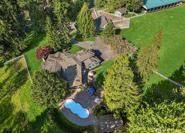 Property at 2320 Quail Creek Way NE, Redmond, WA 98053, 4 beds, 3.5 baths