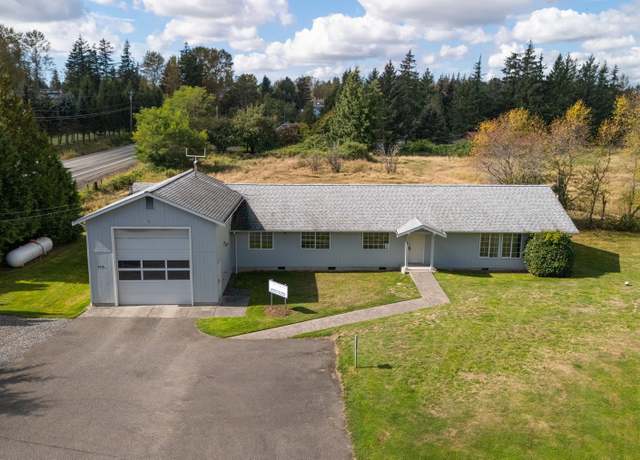 Property at 858 E Smith Rd, Bellingham, WA 98226, 4 beds, 2.5 baths