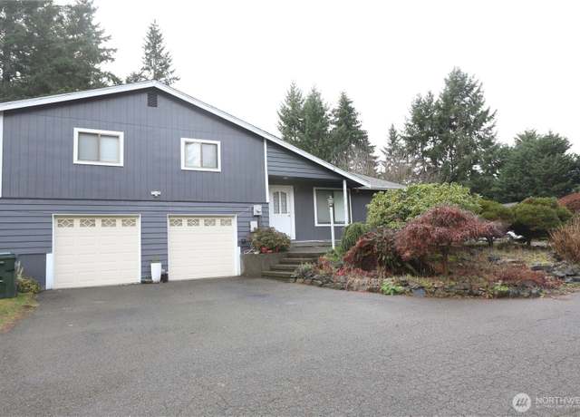 Property at 12606 118th Street Ct E, Puyallup, WA 98374, 5 beds, 2.5 baths
