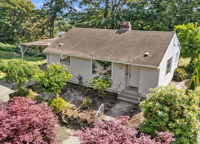 Property at 336 25th Ave E, Seattle, WA 98112, 2 beds, 1 bath