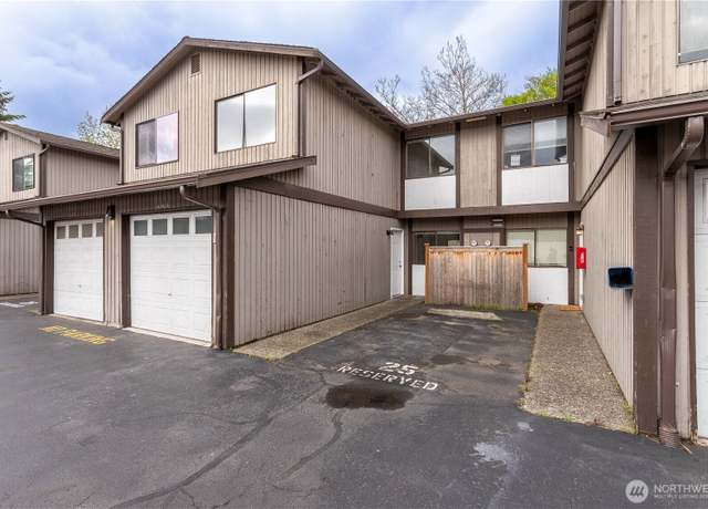 Property at 303 SW 112th St Unit D409, Seattle, WA 98146, 3 beds, 2.5 baths