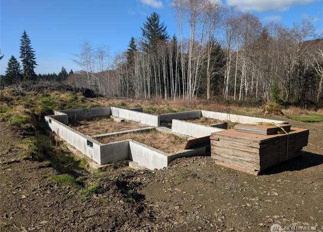 Property at 215 Elk Creek Ridge Rd, Forks, WA 98331