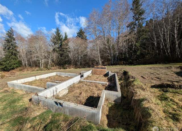 Property at 215 Elk Creek Ridge Rd, Forks, WA 98331