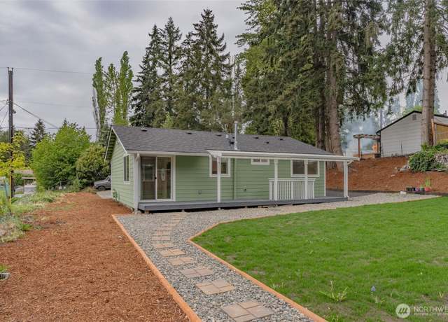 Property at 841 SW 307th St, Federal Way, WA 98023, 3 beds, 2 baths
