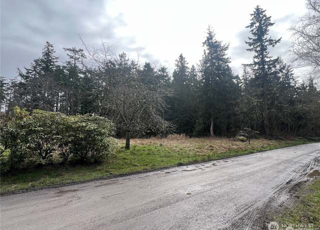 Property at 3202 Cliff St, Port Townsend, WA 98368